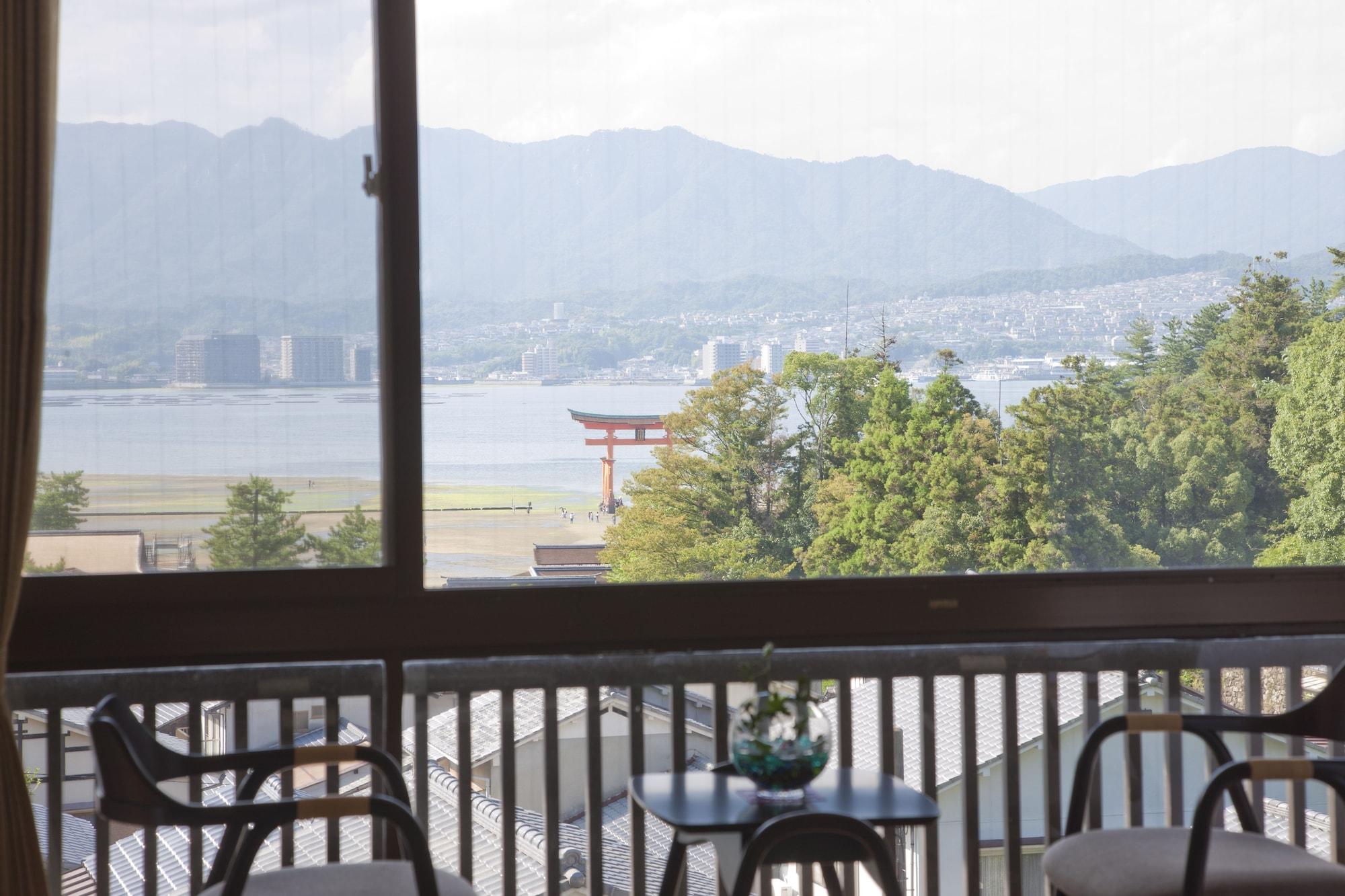 Kikunoya Hotell Hatsukaichi Exteriör bild
